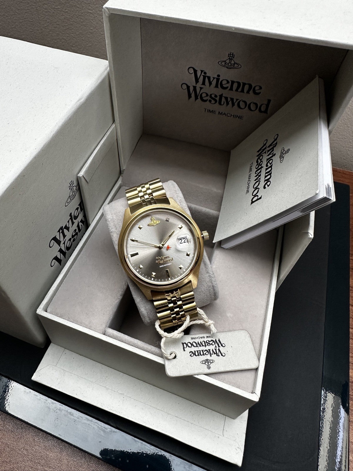 Vivienne Westwood Camberwell VV261GYGD Ladies' Watch, Gold & Grey, 37 mm – photo 1