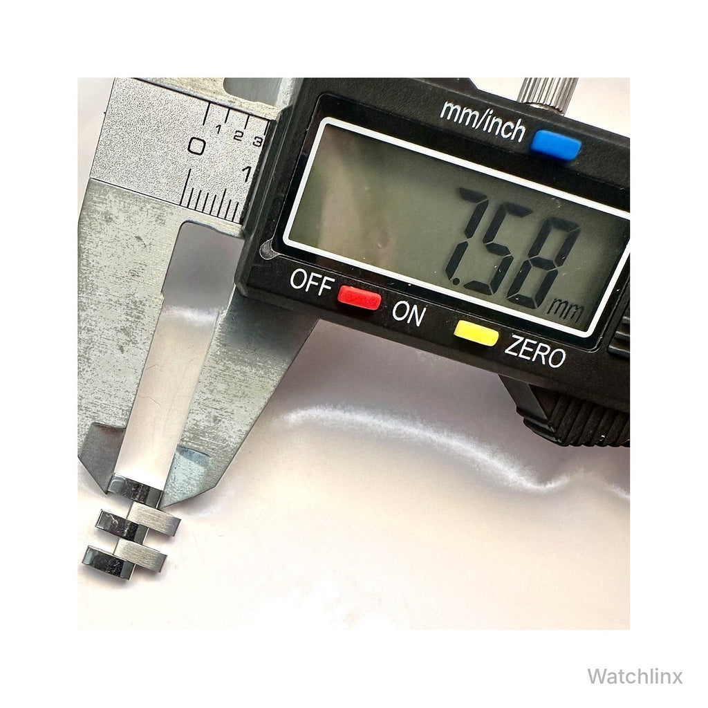 Tissot Le Locle T006.207.11.038.00 link – length measured at 7.5 mm