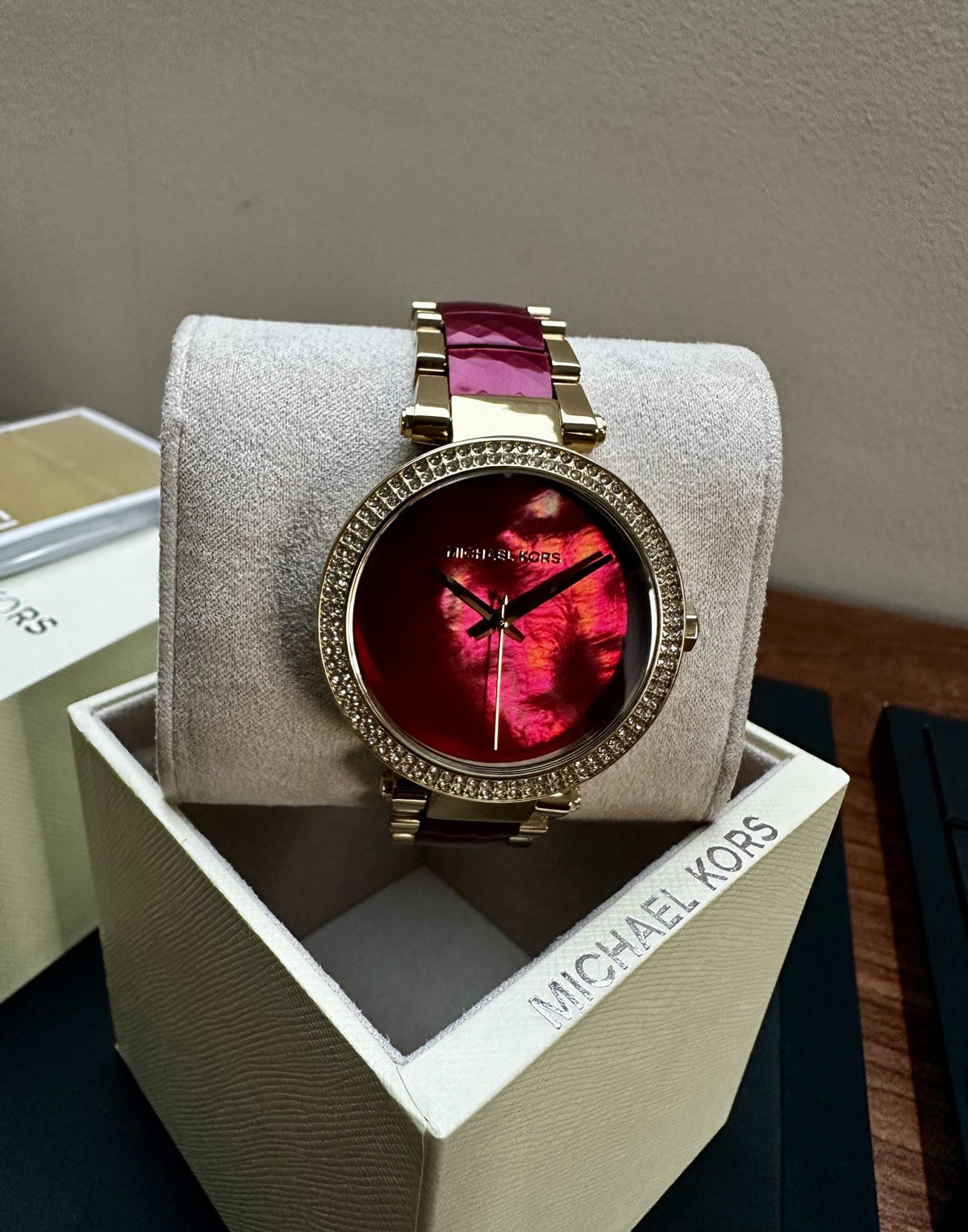 Michael Kors Parker MK6427 ladies' watch, red mother of pearl dial and crystal bezel – photo 8