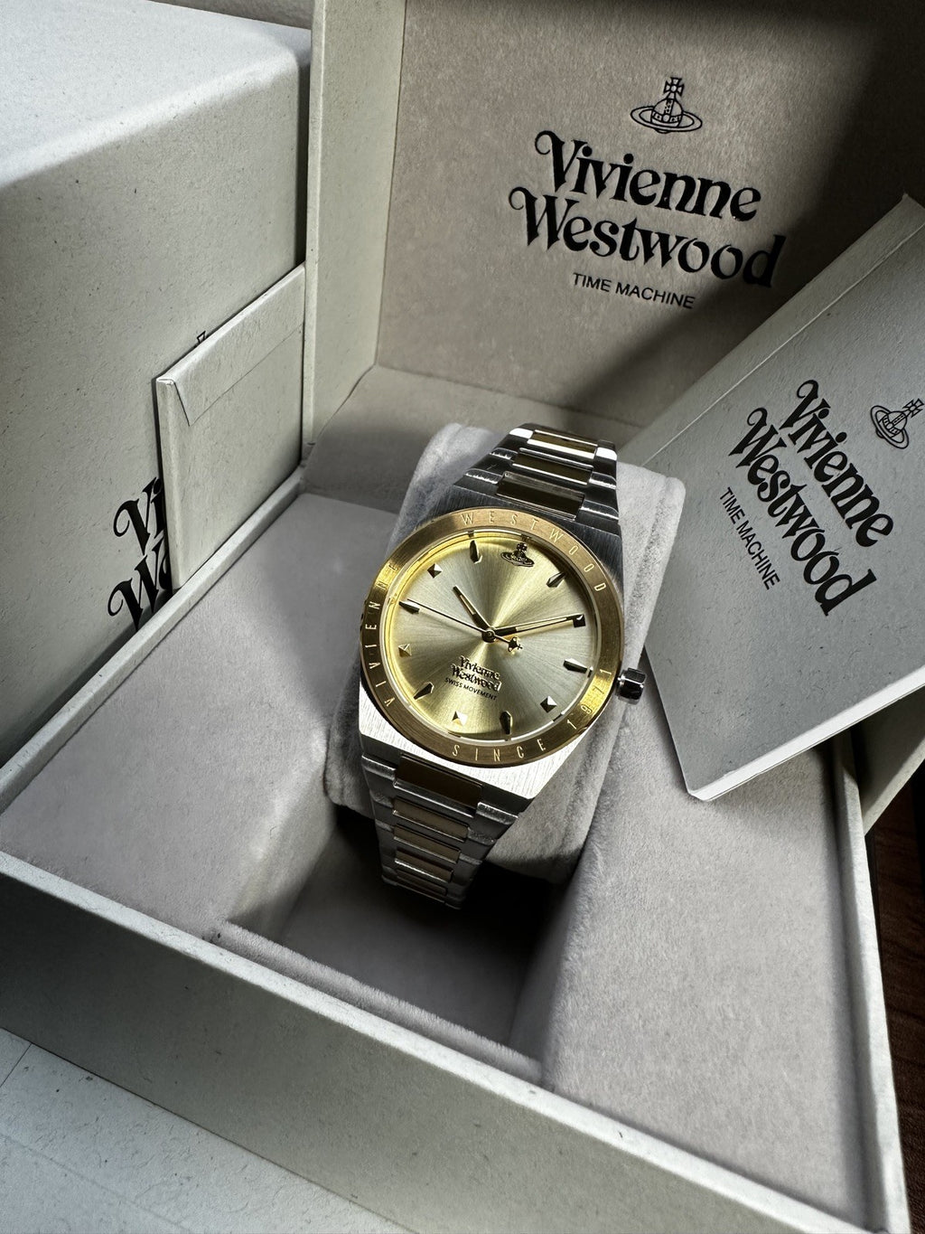 Vivienne Westwood Charterhouse VV244CPSG Ladies' Watch, Gold & Silver, 39 mm – photo 7