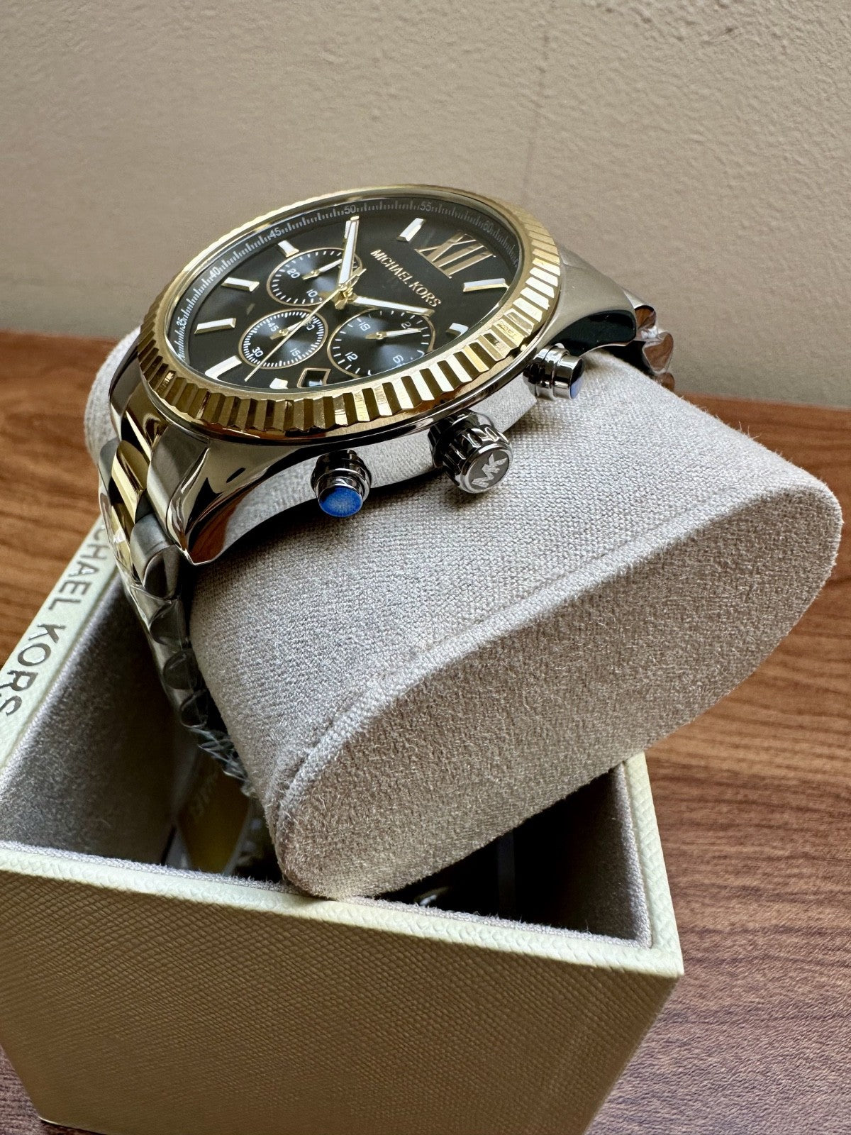 Michael Kors Oversized Lexington MK9207 Men's Watch, Black, Gold & Silver Tone, 44 mm – photo 2