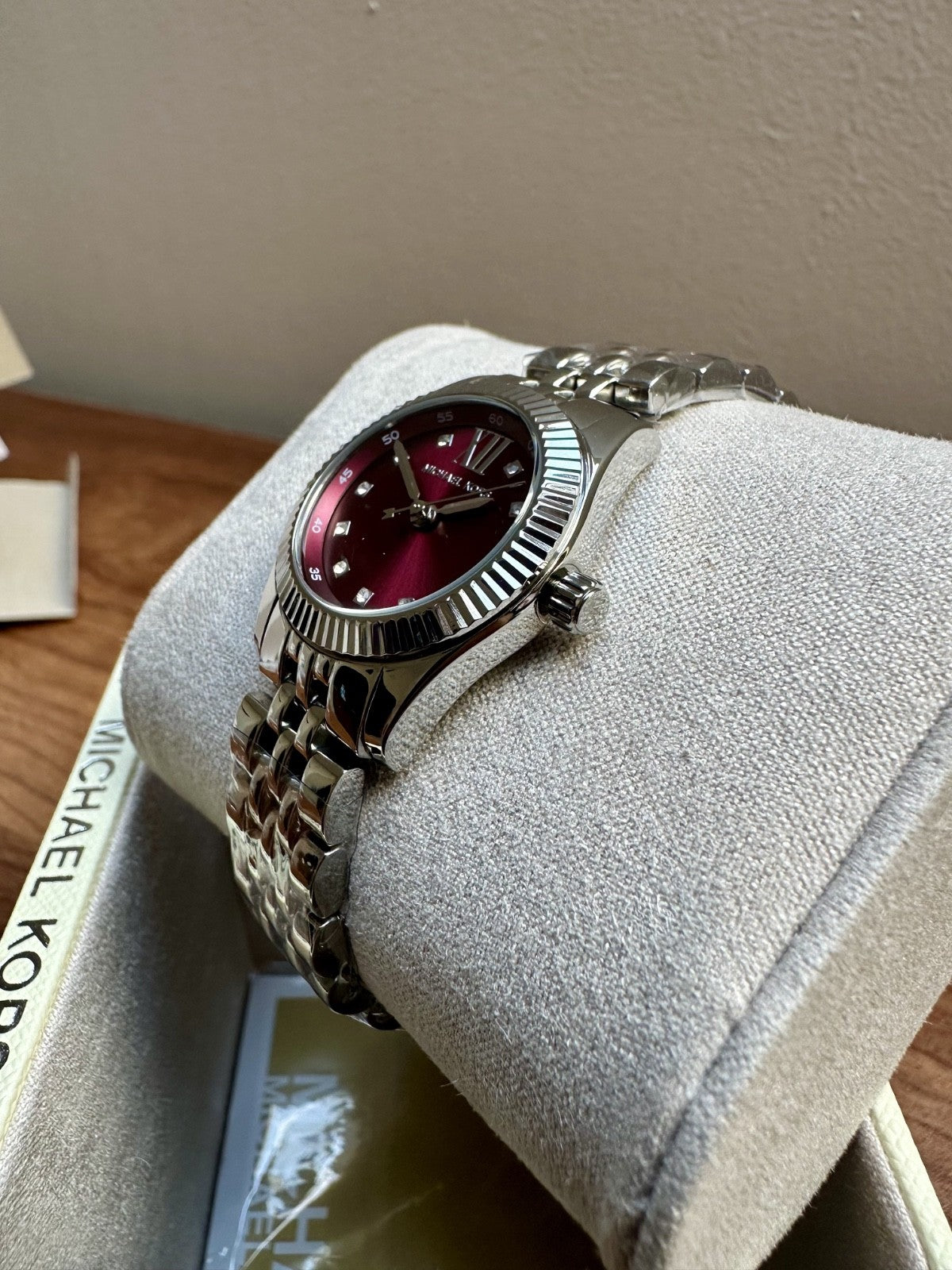 Michael Kors Lexington Petite MK4968 Women’s Watch, Red & Silver, 26 mm – photo 2