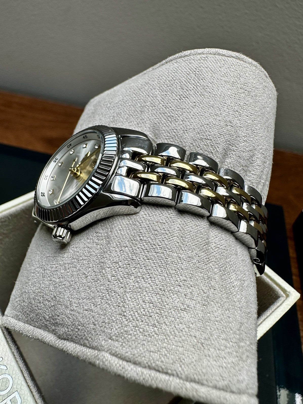 Michael Kors Lexington MK4740 Women's Watch, Gold & Silver, 26 mm – photo 2