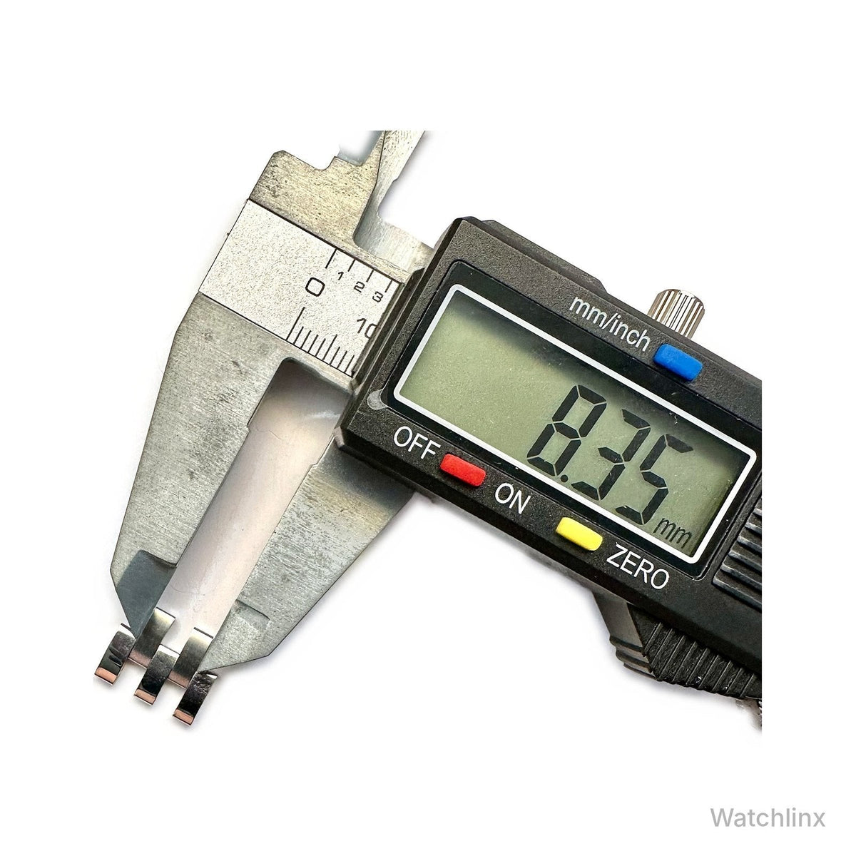 Tissot Le Locle T006.207.11.038.00 link – centre piece measured at 8.5 mm