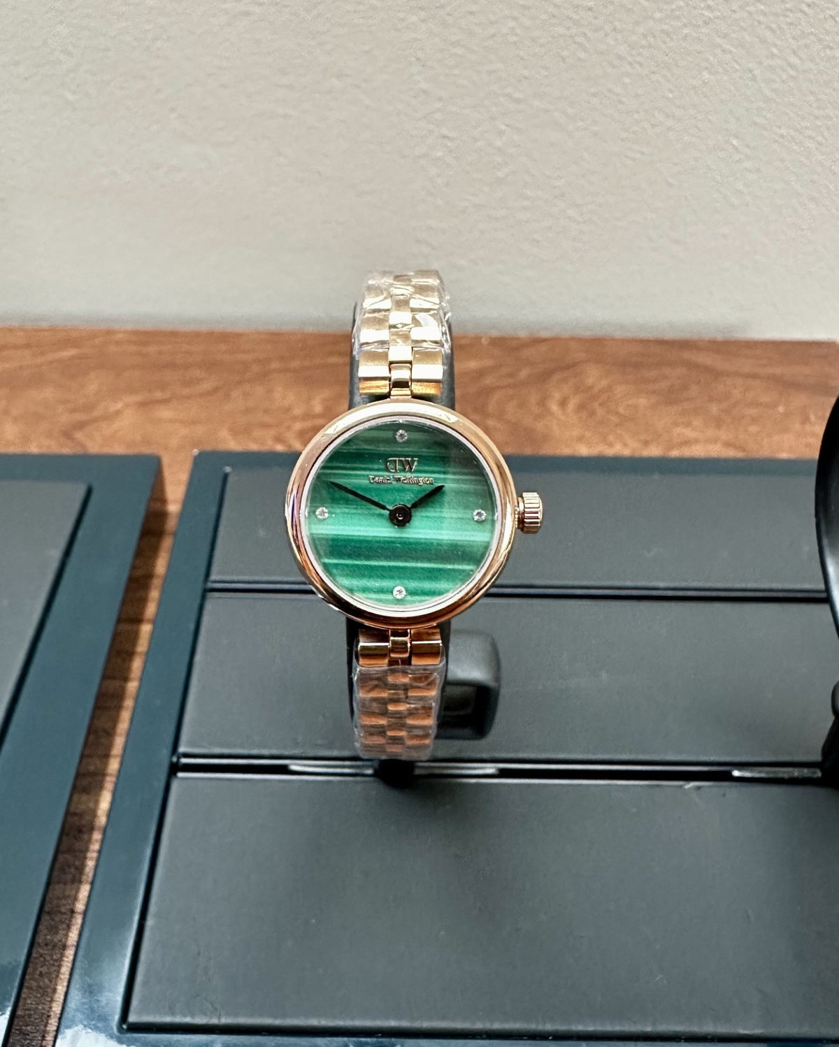 Daniel Wellington Elan Lumine DW00100721 Ladies' Watch, Green & Rose Gold – photo 1