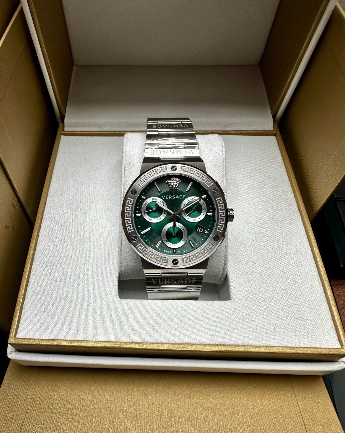 Versace Greca Logo VEZ900121 Men's Swiss Chronograph Watch, Green & Silver Steel – photo 1