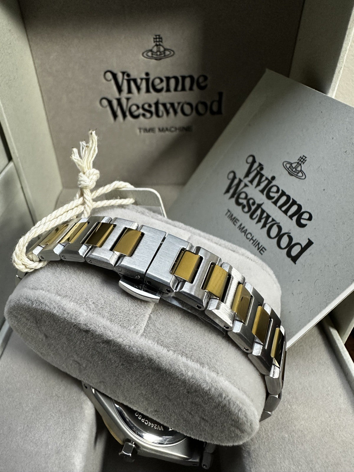 Vivienne Westwood Charterhouse VV244CPSG Ladies' Watch, Gold & Silver, 39 mm – photo 6