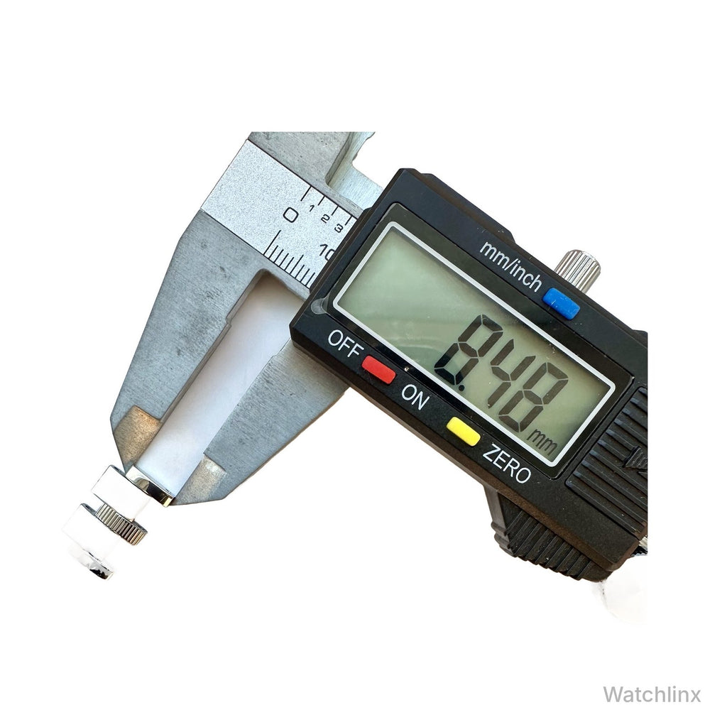 Vivienne Westwood VV281TQSL link – centre piece measured at 8.5 mm