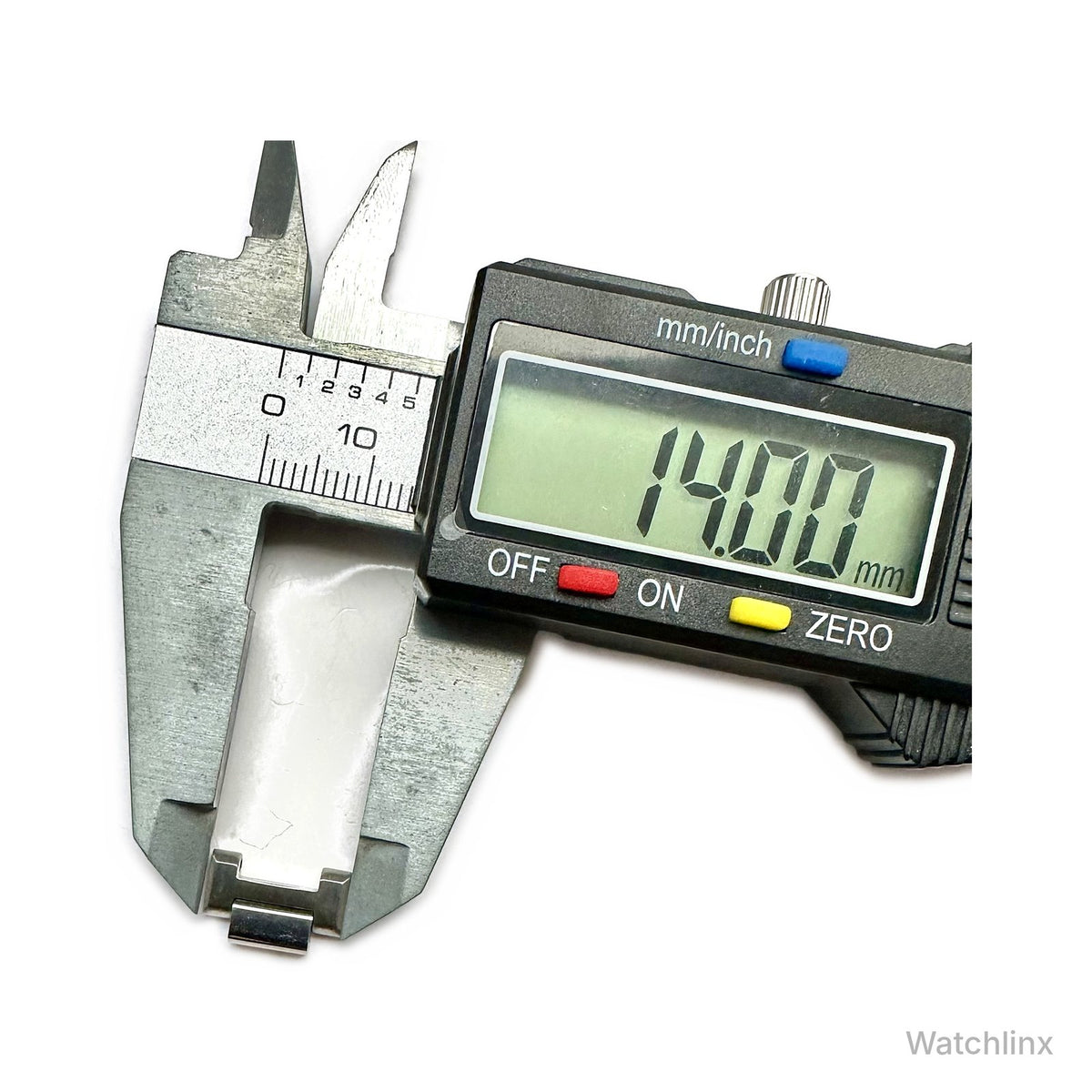 Vivienne Westwood Charterhouse link – width measured at 14 mm