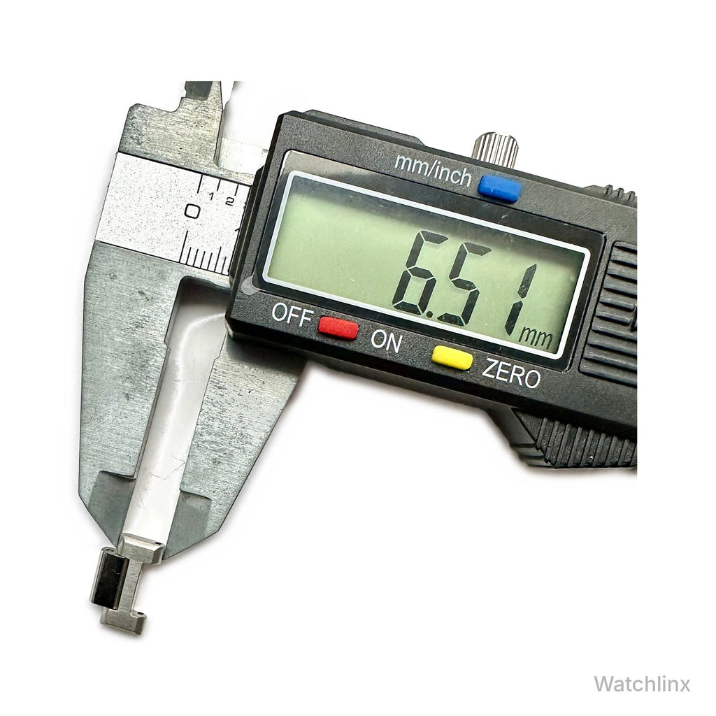 Vivienne Westwood Charterhouse link – centre piece measured at 6.5 mm