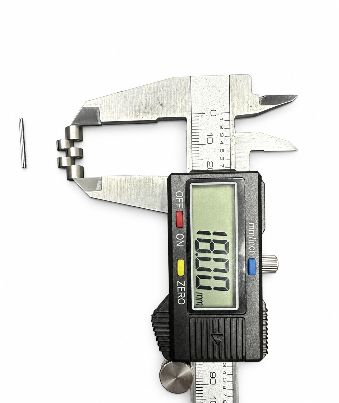 18.00mm caliper measurement of silver bracelet link with pin