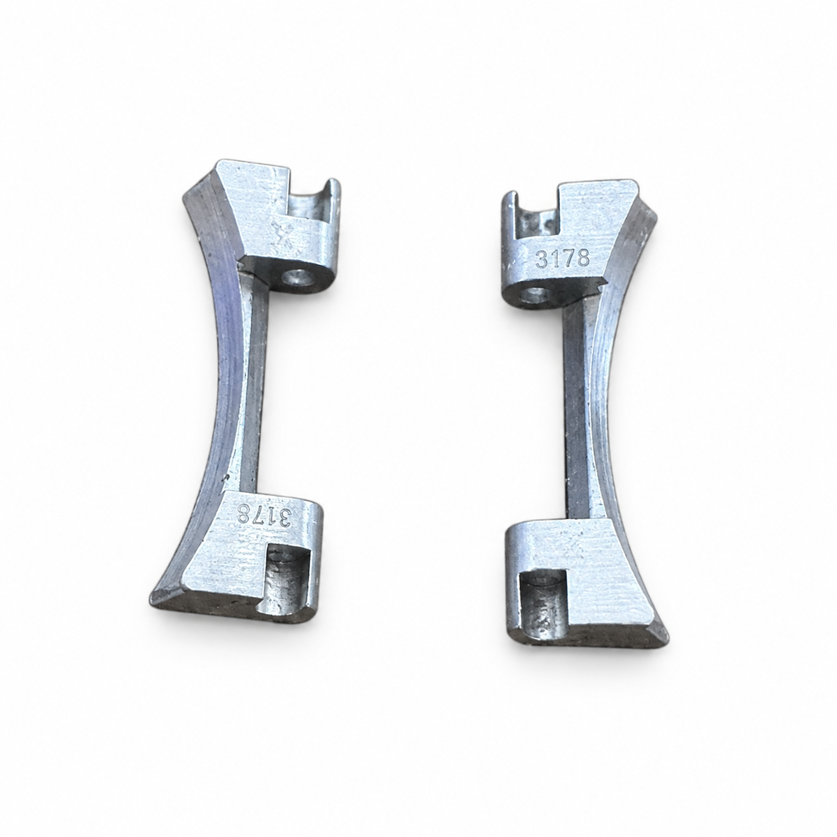 Replacement End Link Pair for TAG Heuer Carrera WAR201DBA0723 – Silver, 18mm – detail view 2 on white